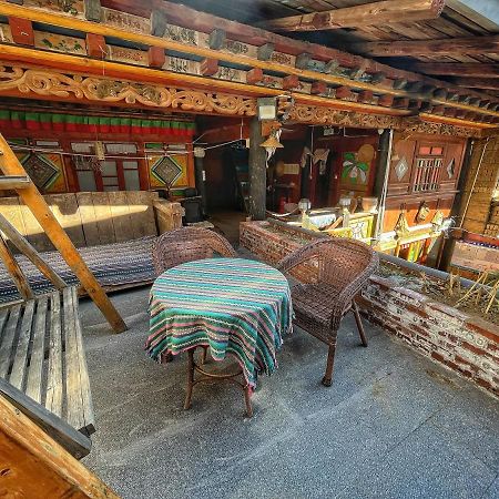 Tavern Hostel仁和客栈 Sangzsila Kültér fotó